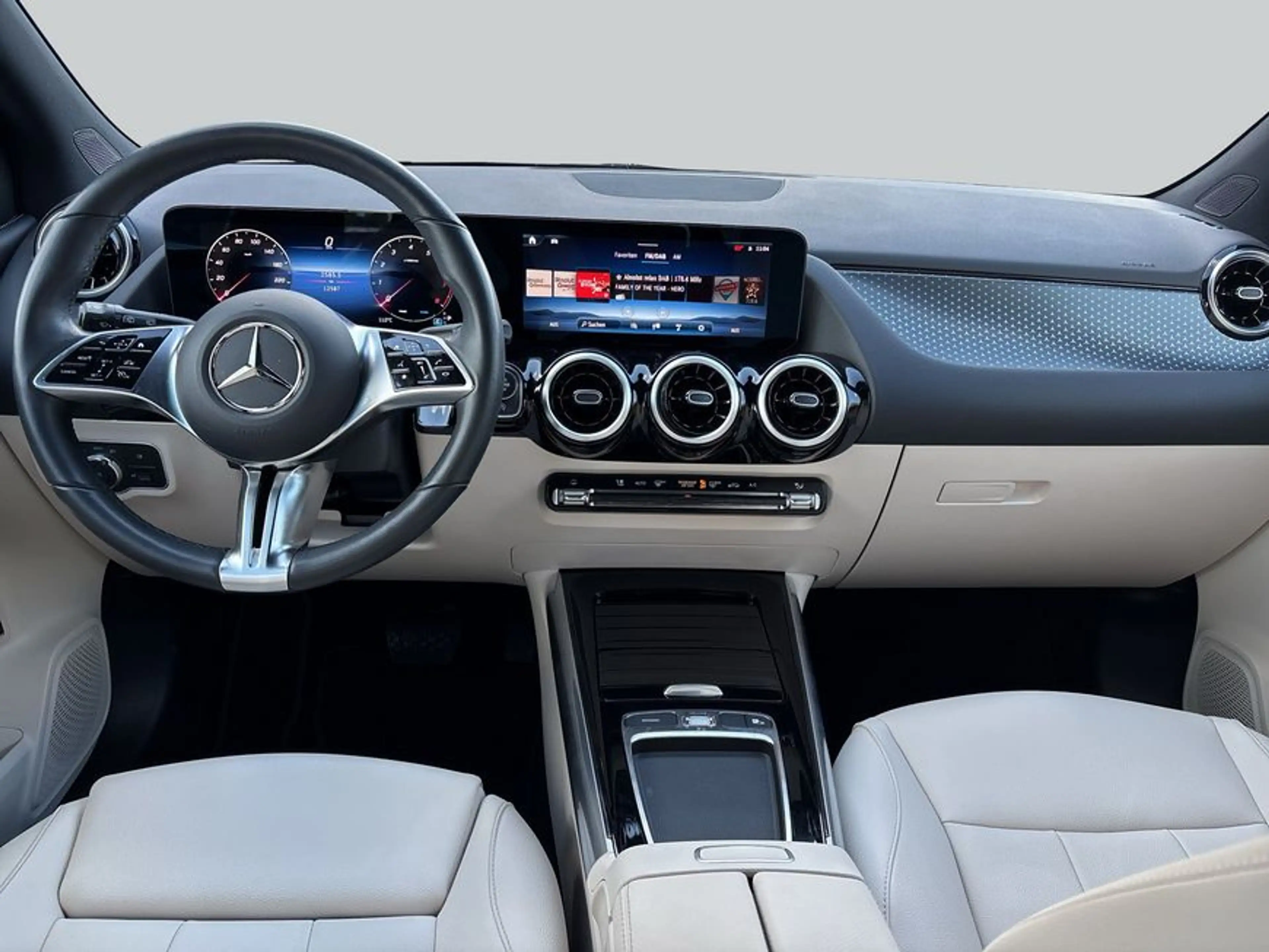 Mercedes-Benz B 200 B-Klasse — photo 13