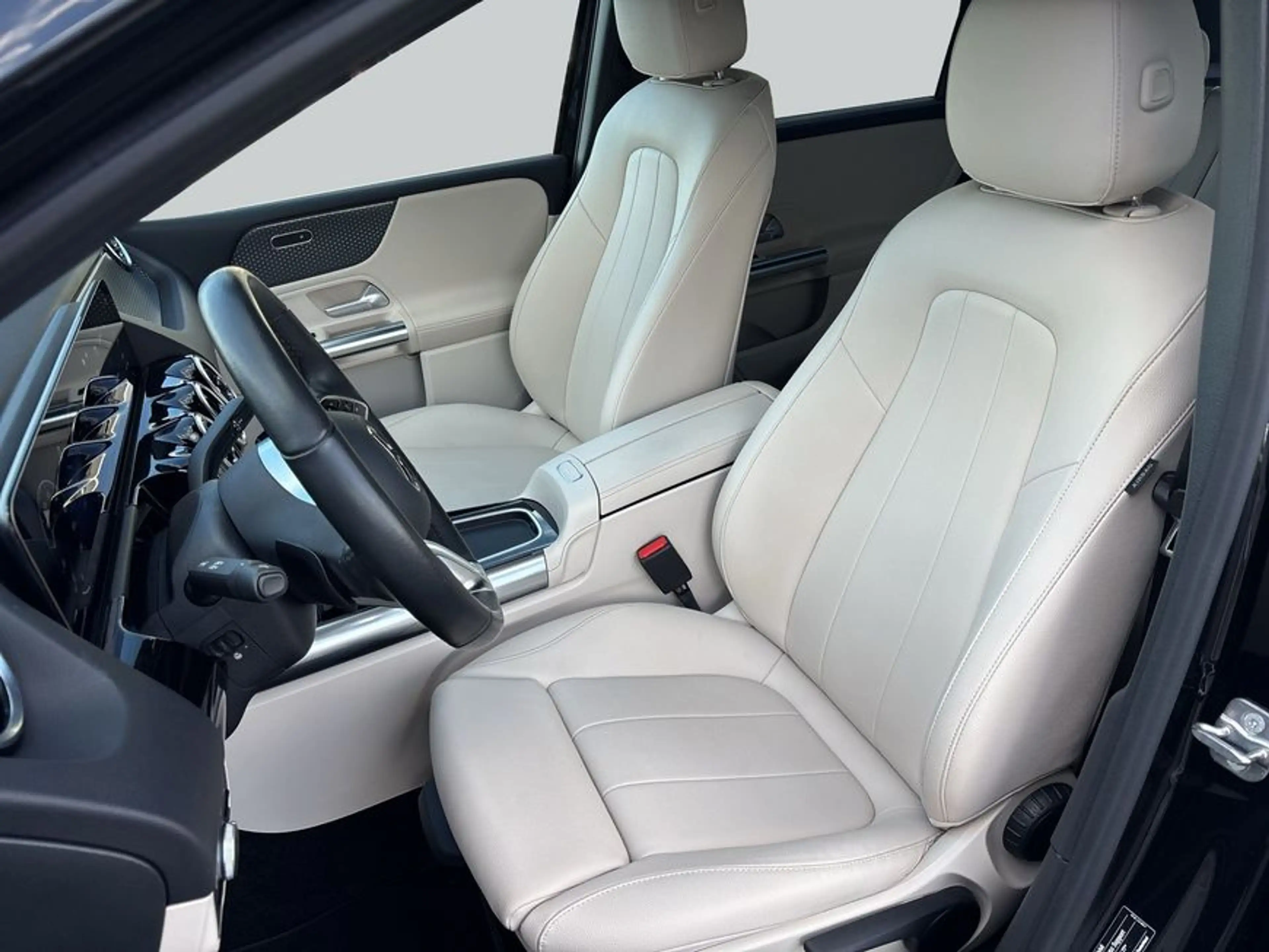 Mercedes-Benz B 200 B-Klasse — photo 10