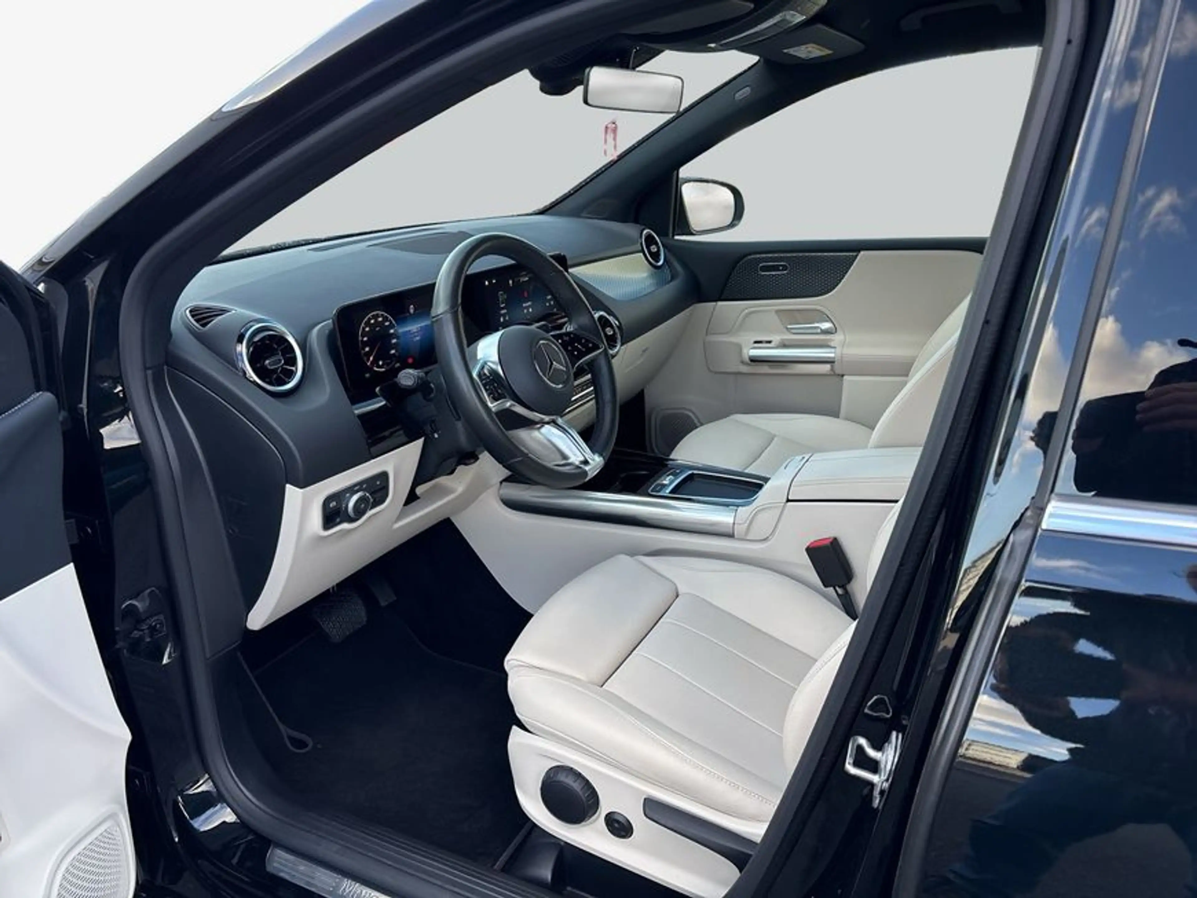 Mercedes-Benz B 200 B-Klasse — photo 9