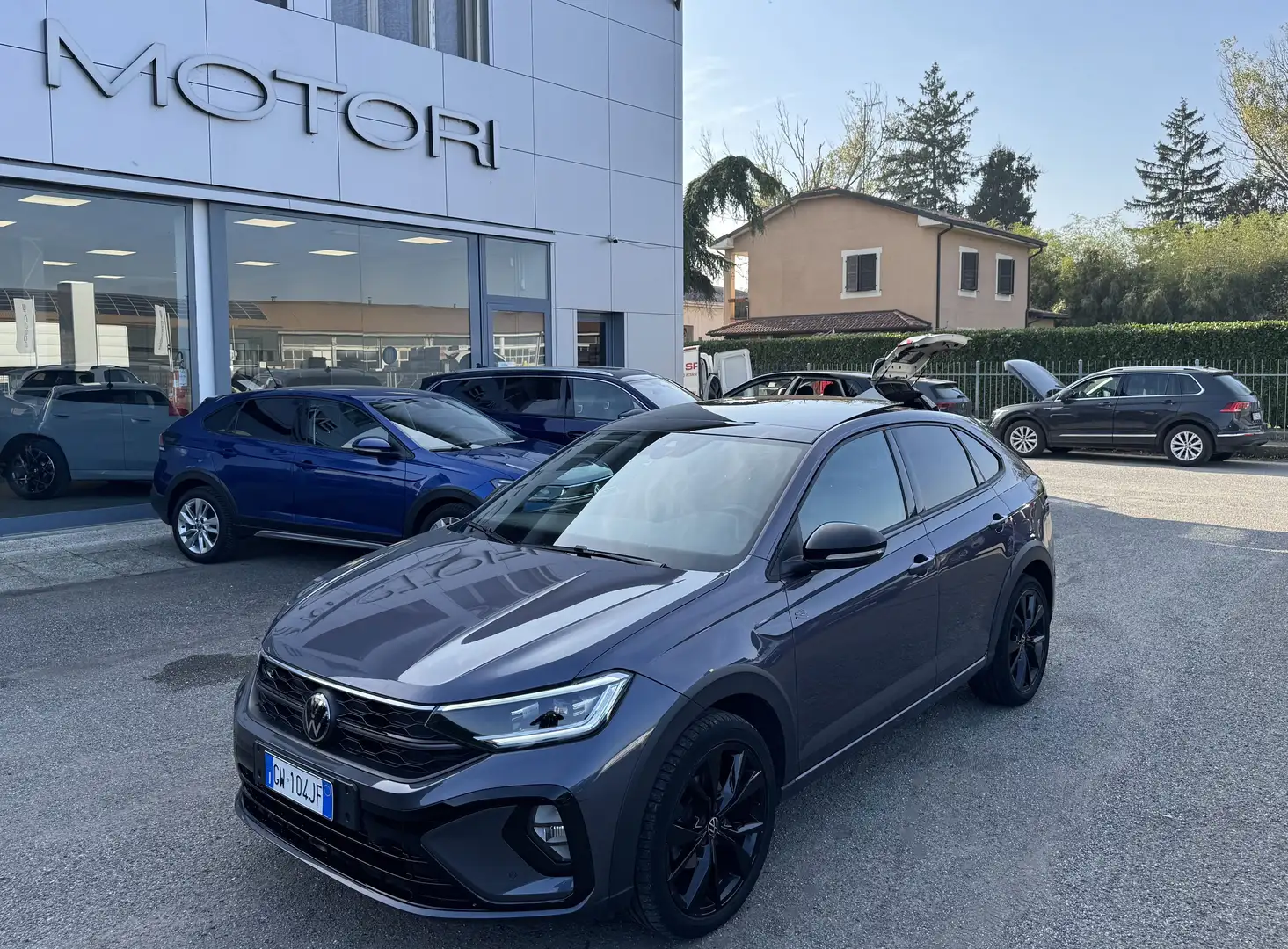 Volkswagen Taigo 1.0 tsi R-Line 115cv dsg / NO VINCOLI Gris - 1