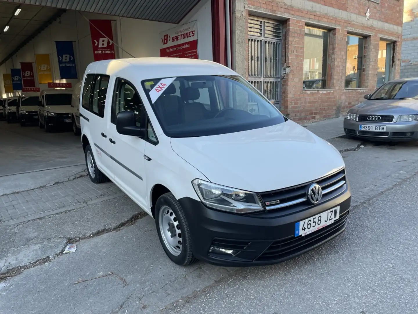 Volkswagen Caddy 2.0TDI Trendline 4M 90kW Blanco - 2