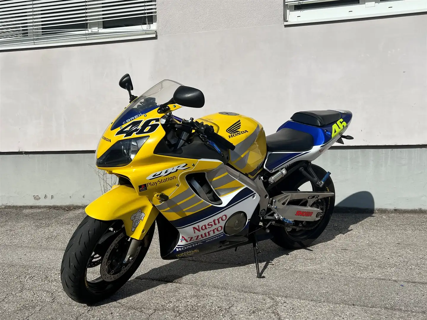 Honda CBR 600 Valentino Rossi Edition - 1