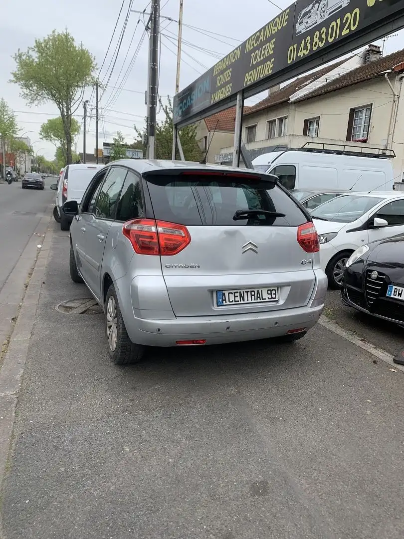Citroen C4 Picasso 1.6 HDI110 FAP Gris - 2