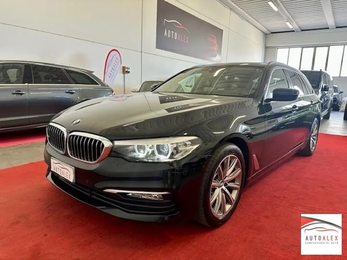 BMW 520 520d Touring Luxury auto Nero - 1
