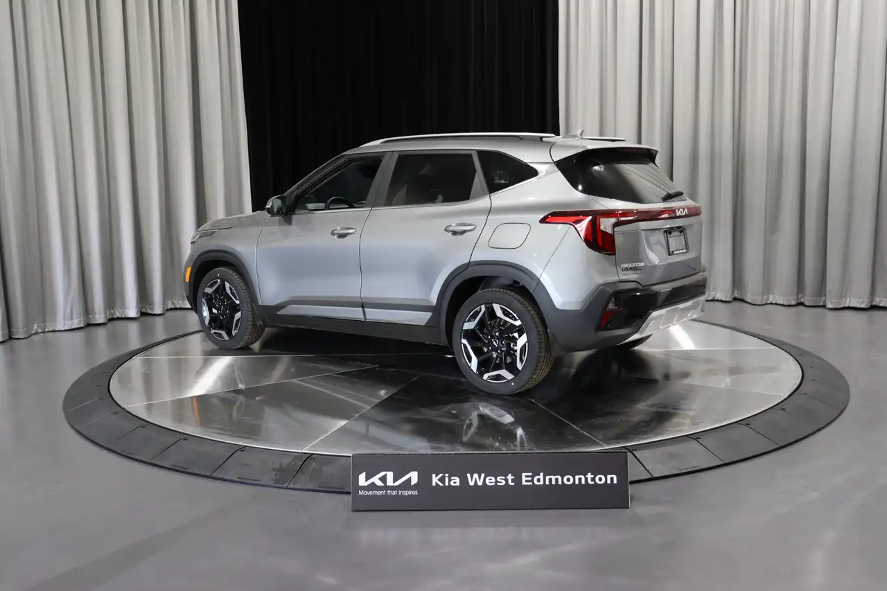 Kia Seltos photo Kia Seltos