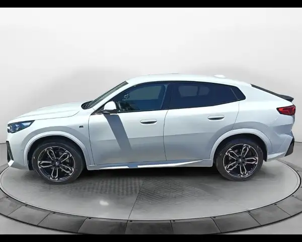 BMW X2 view 9