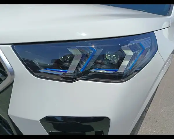 BMW X2 view 11