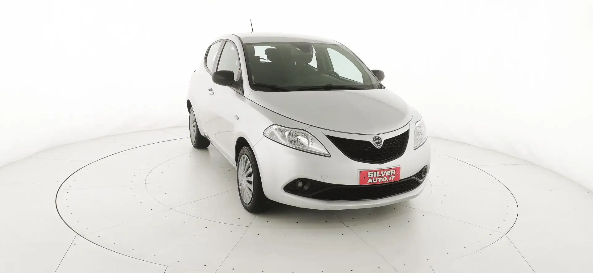 Lancia Ypsilon 1.2 69 CV 5 porte S&S - VETTURA GRANDINATA Silber - 1