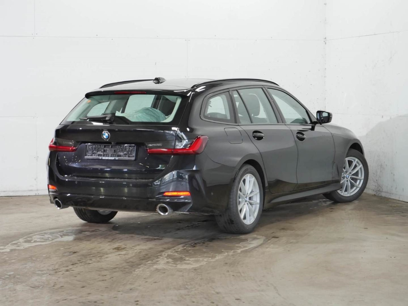 BMW 320 iA Touring El. Panodach Panorama Navi Digitales Co — photo 2