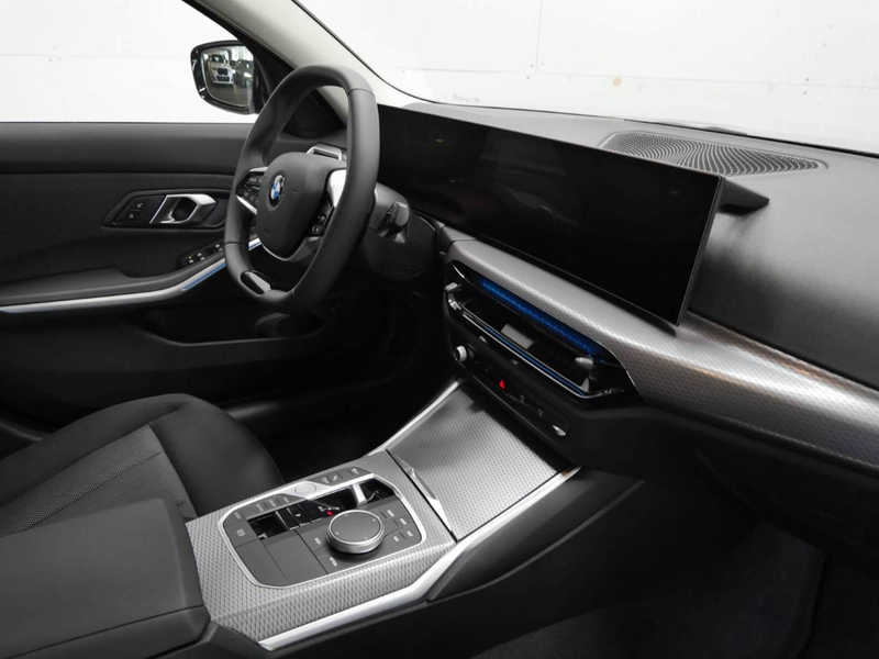 BMW 320 iA Touring El. Panodach Panorama Navi Digitales Co — photo 3