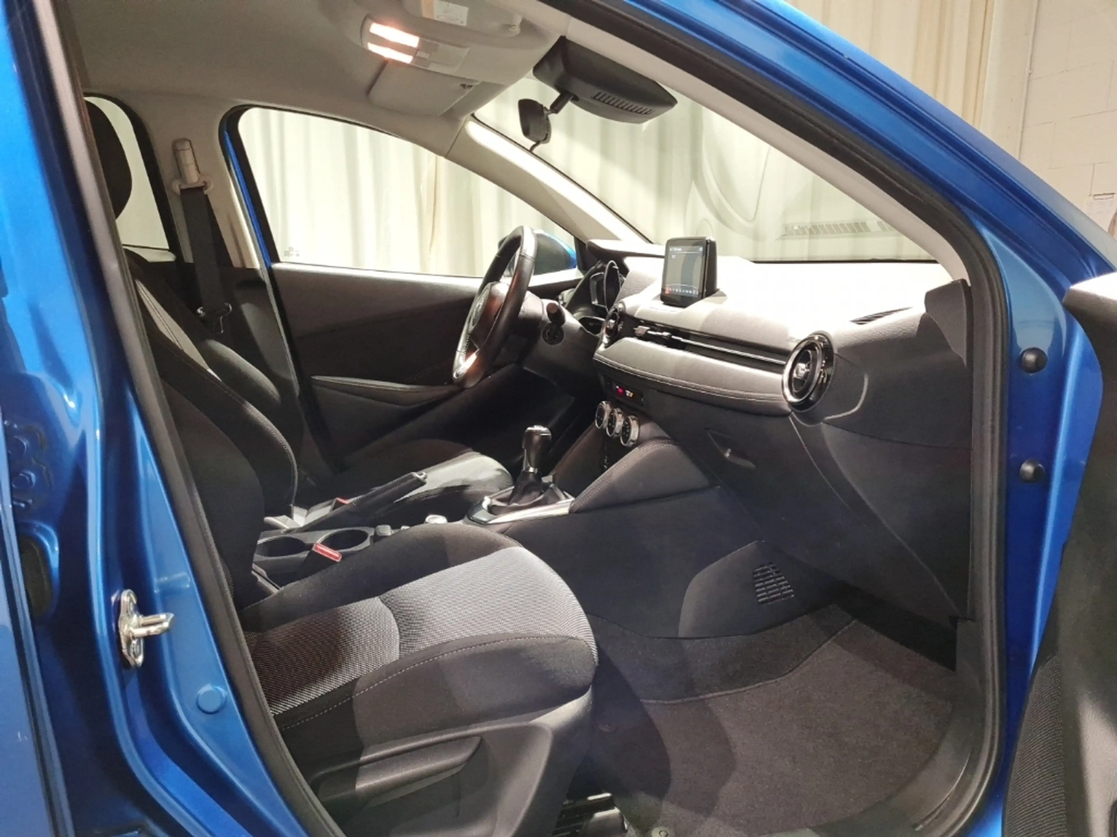 Mazda 2 1.5 Skyactiv-G Sports-Line*PDC HI*SITZHZG* — photo 4