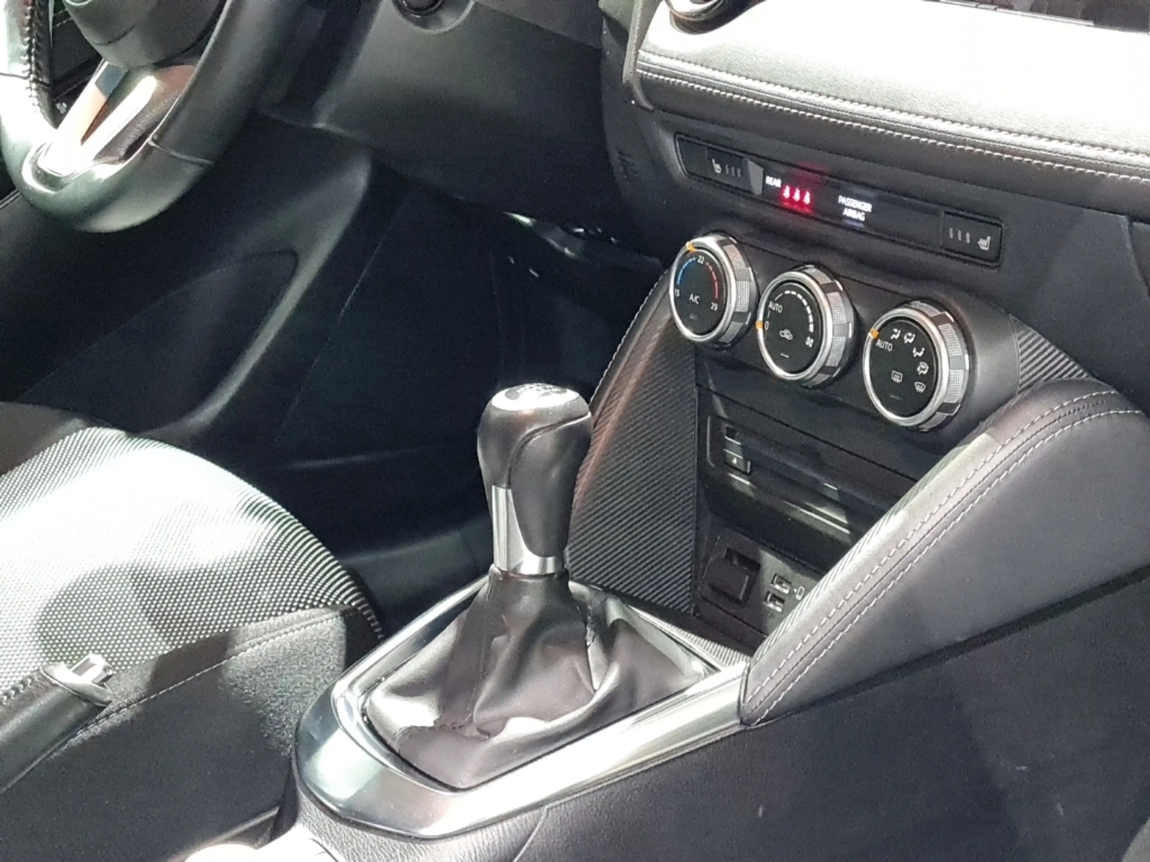 Mazda 2 1.5 Skyactiv-G Sports-Line*PDC HI*SITZHZG* — photo 7