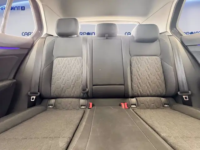 Volkswagen Golf view 9