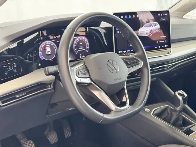 Volkswagen Golf view 18