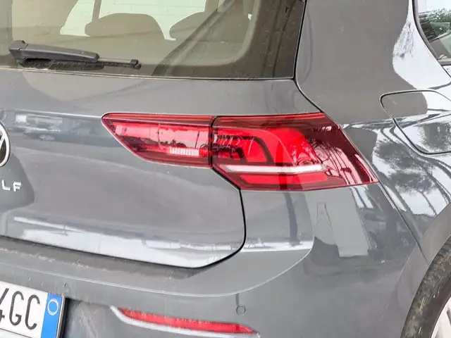Volkswagen Golf view 16