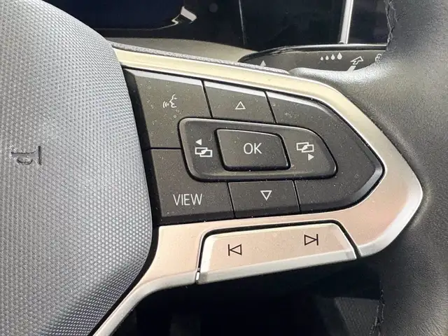 Volkswagen Golf view 22