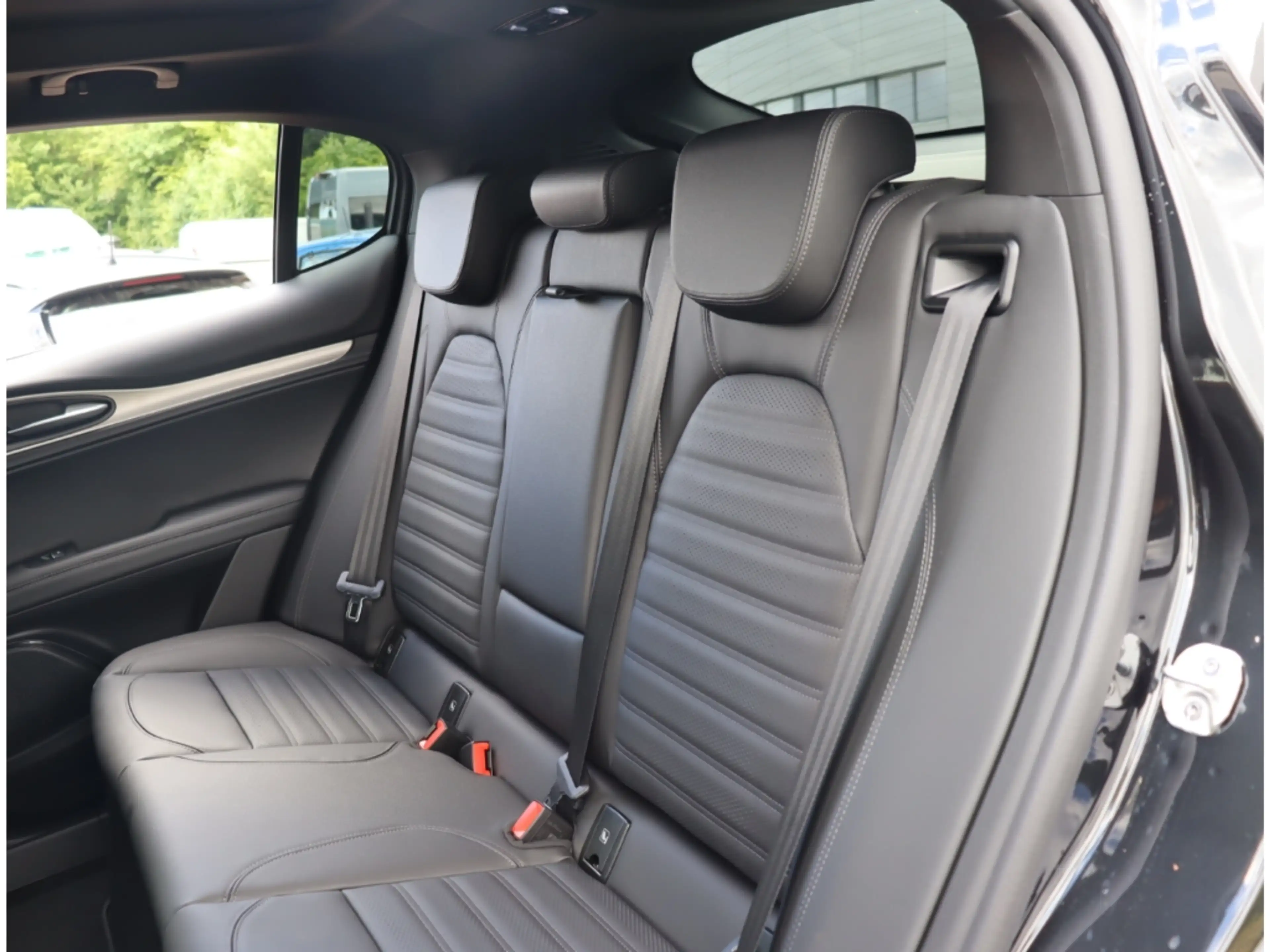 Alfa Romeo Stelvio VELOCE 2.2 DIESEL 16V 210 PS AT8 Q4 SCHIEBEDACH AH — photo 11