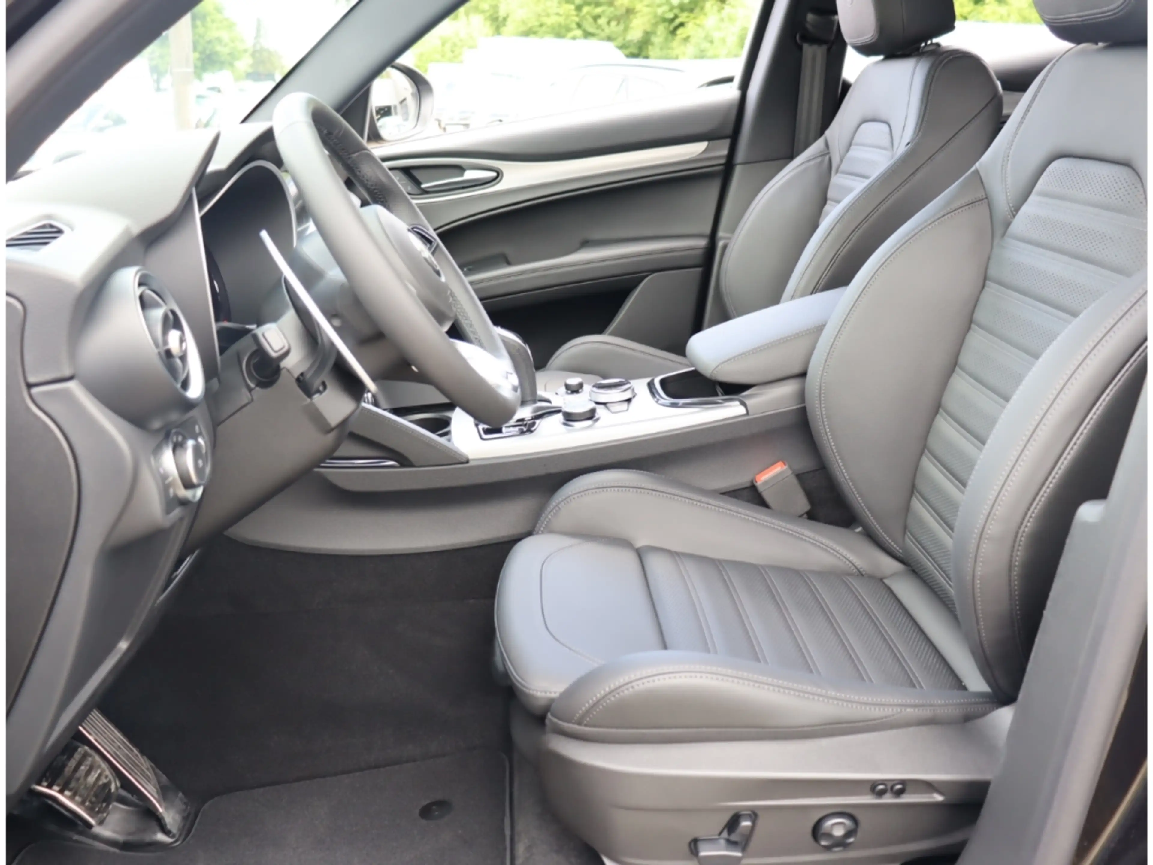 Alfa Romeo Stelvio VELOCE 2.2 DIESEL 16V 210 PS AT8 Q4 SCHIEBEDACH AH — photo 10