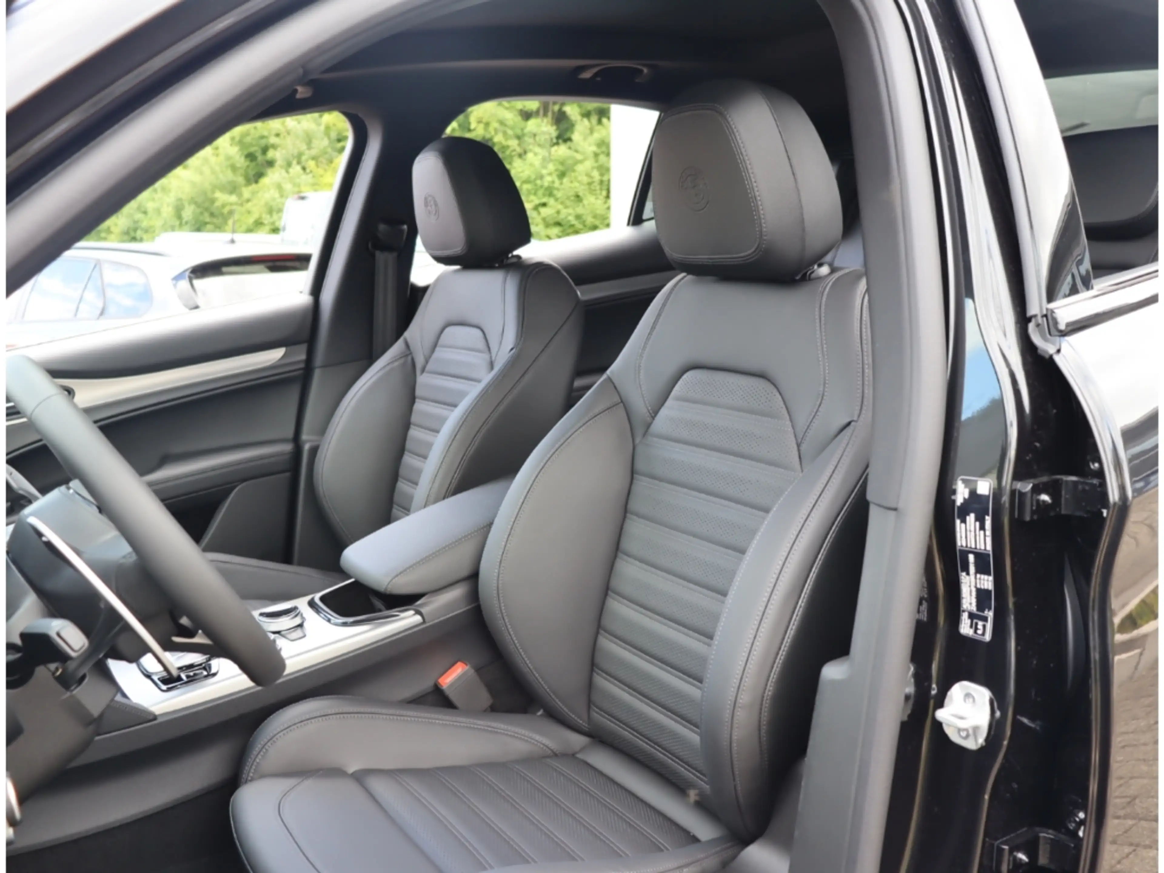 Alfa Romeo Stelvio VELOCE 2.2 DIESEL 16V 210 PS AT8 Q4 SCHIEBEDACH AH — photo 9