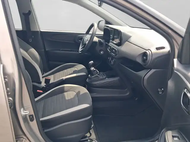 Hyundai I10 view 4