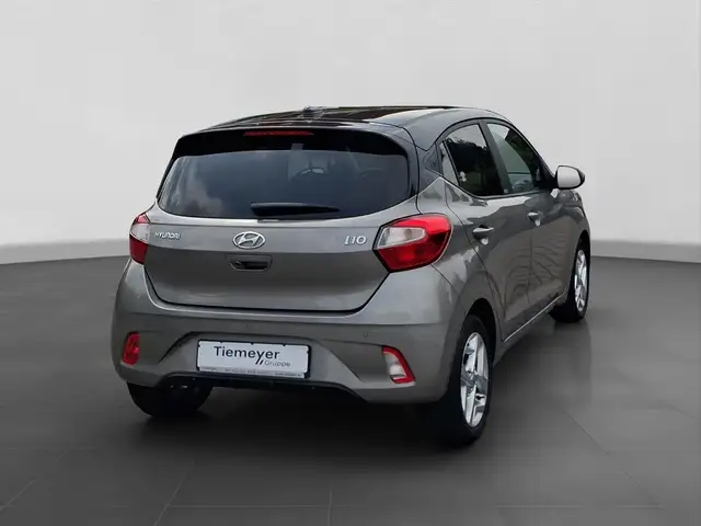 Hyundai I10 view 3