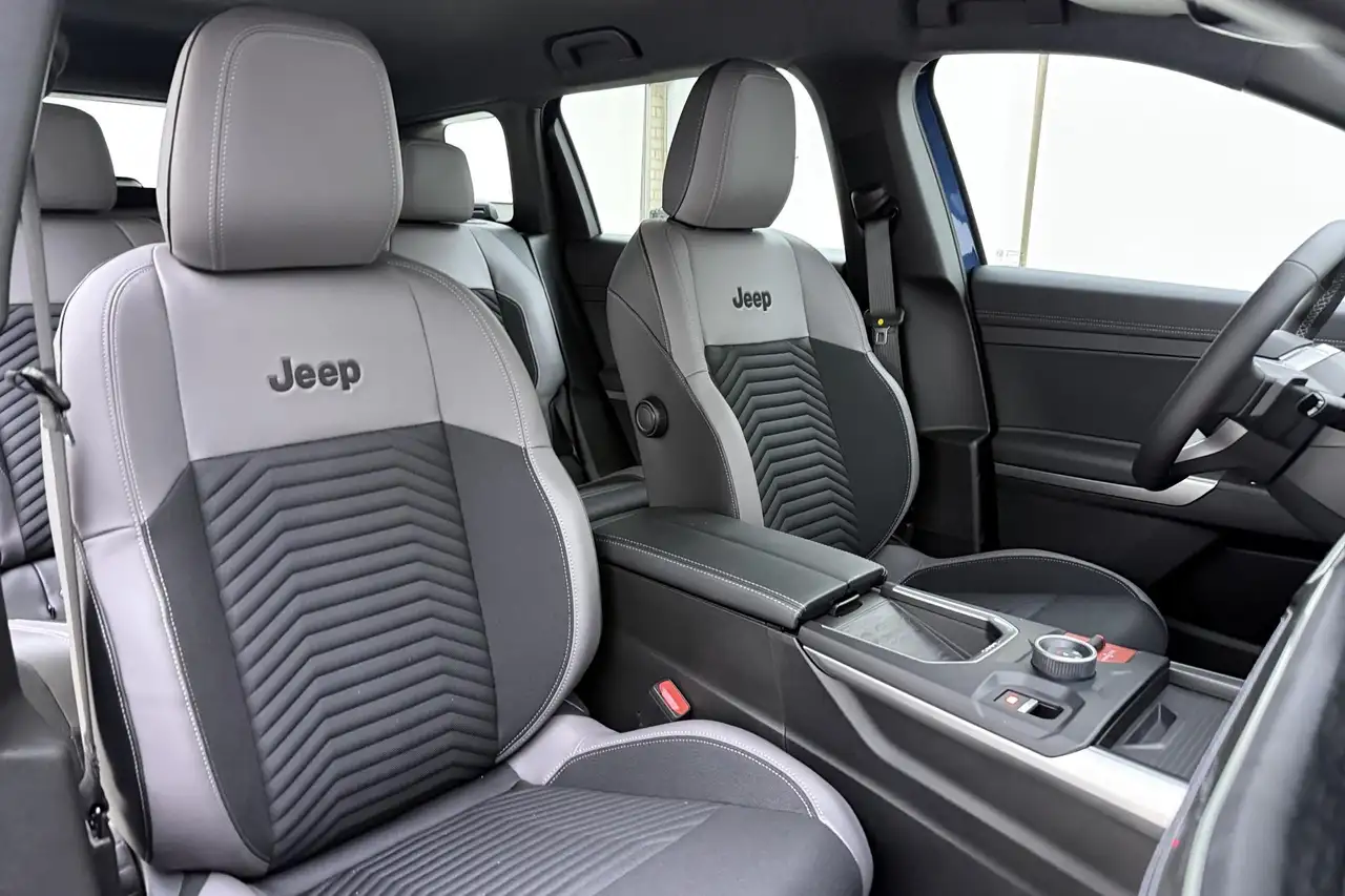 Jeep Compass 2026 — фото 10
