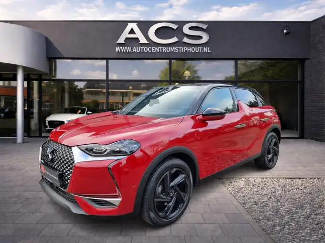 DS Automobiles DS 3 Crossback view 2