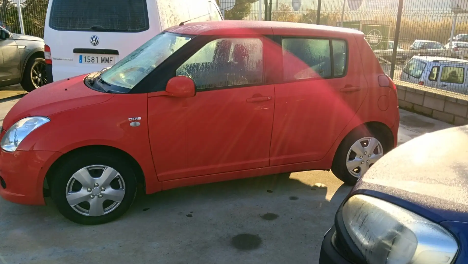 Suzuki Swift 1.3DDiS GL Rot - 1