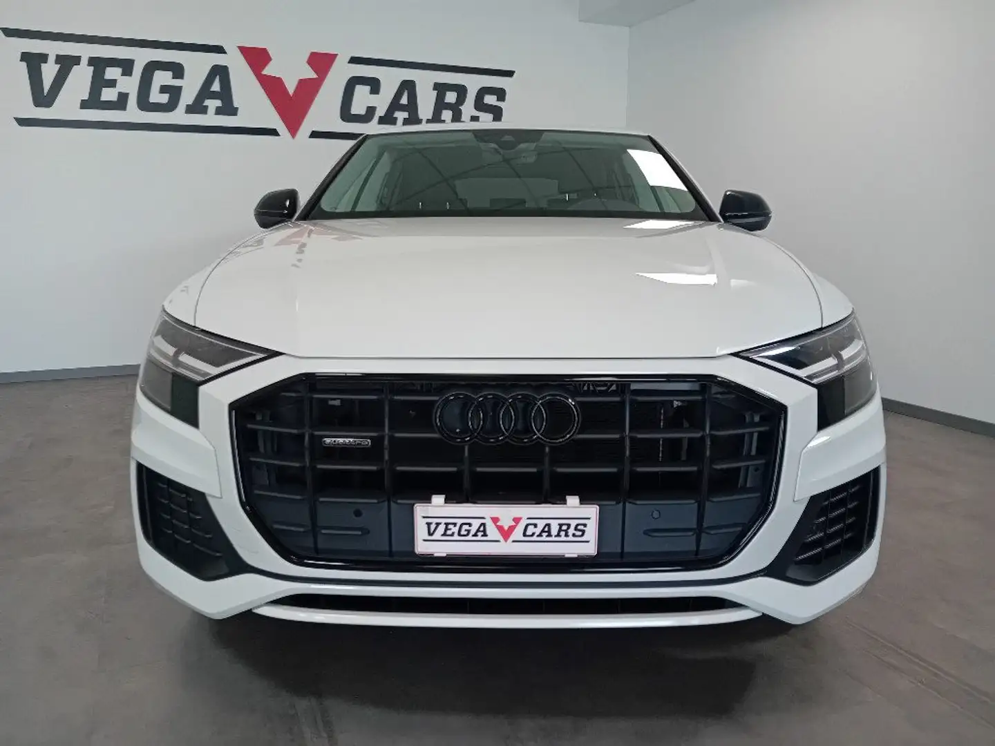 Audi Q8 50 TDI 286 CV quattro tiptronic Sport 22"- SOSPEN Weiß - 2