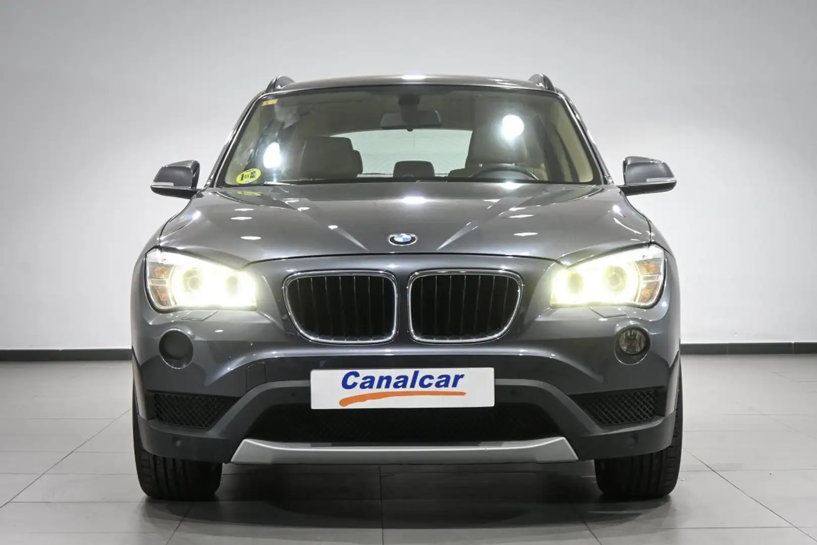 BMW X1 sDrive 16d Gris - 2