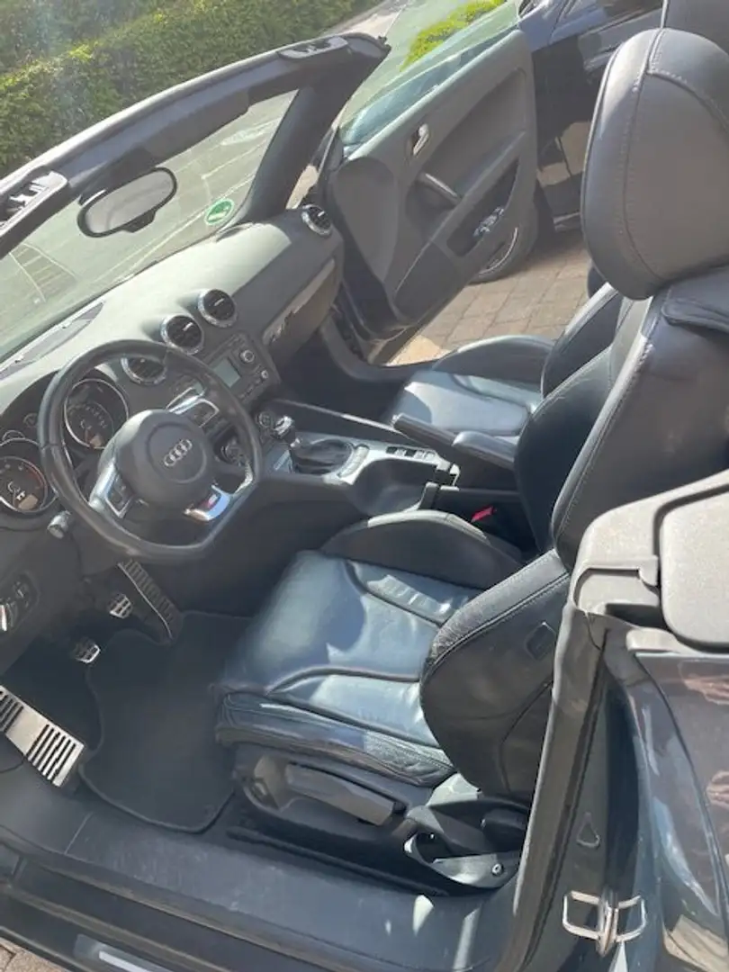 Audi TT TT Roadster 2.0 TFSI Grau - 2