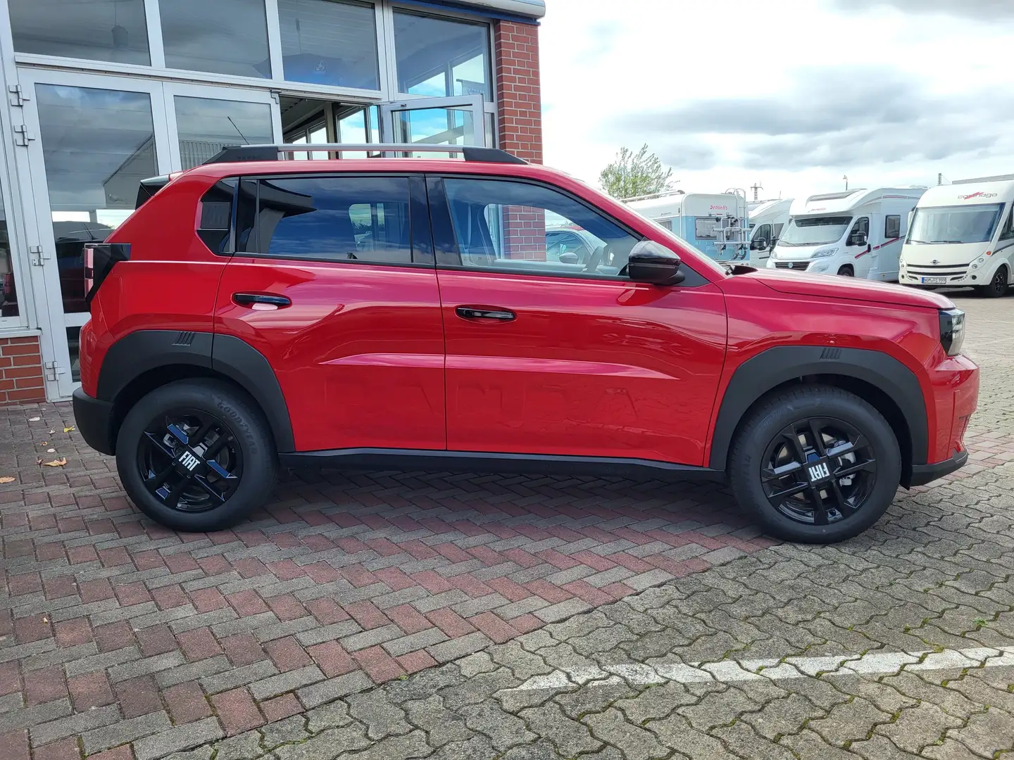 Fiat Grande Panda Hybrid 1.2 eDCT Icon Rood - 2