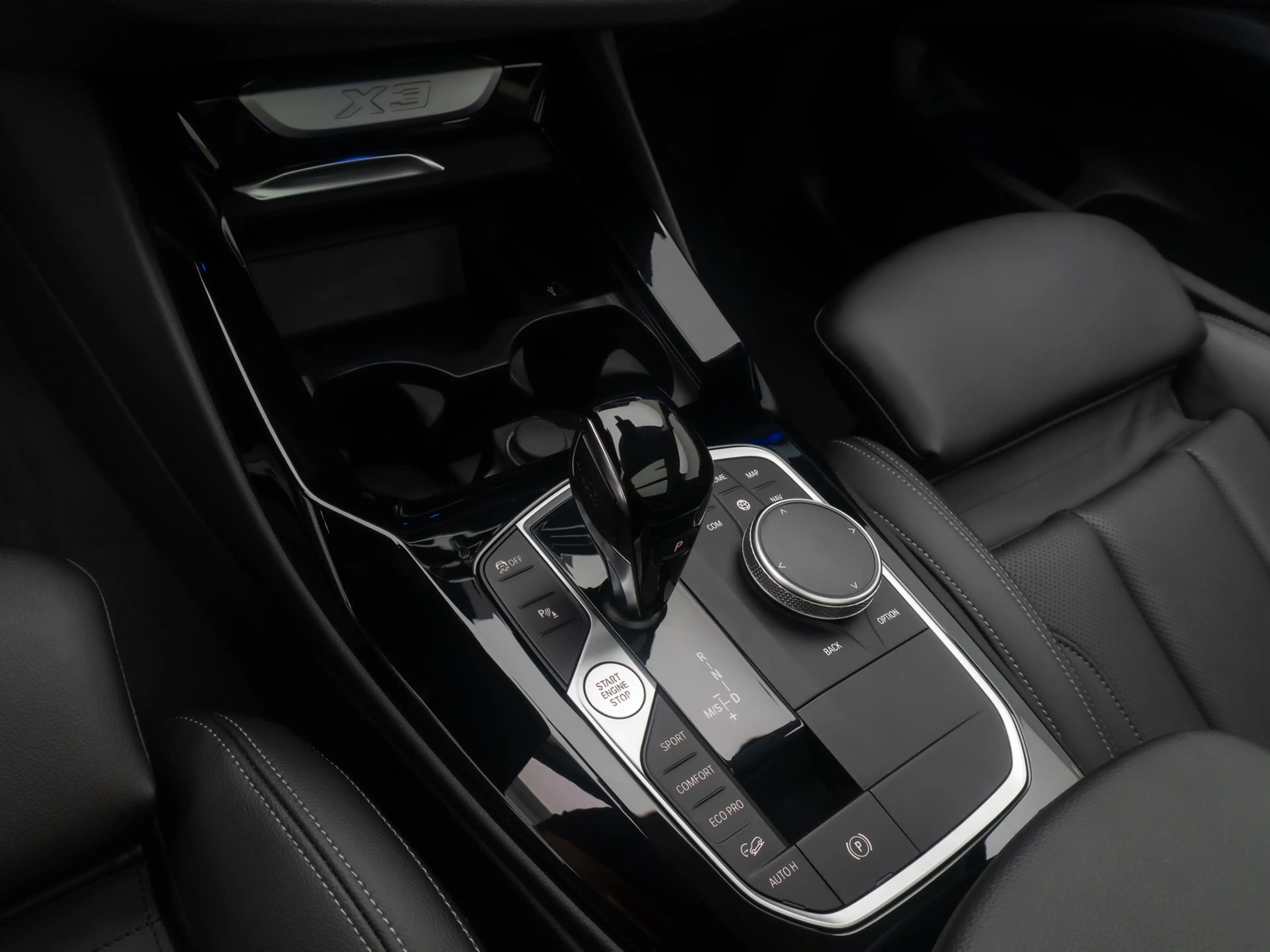 BMW X3 DAB Kamera HiFi AHK Panorama Laser 19 — photo 22