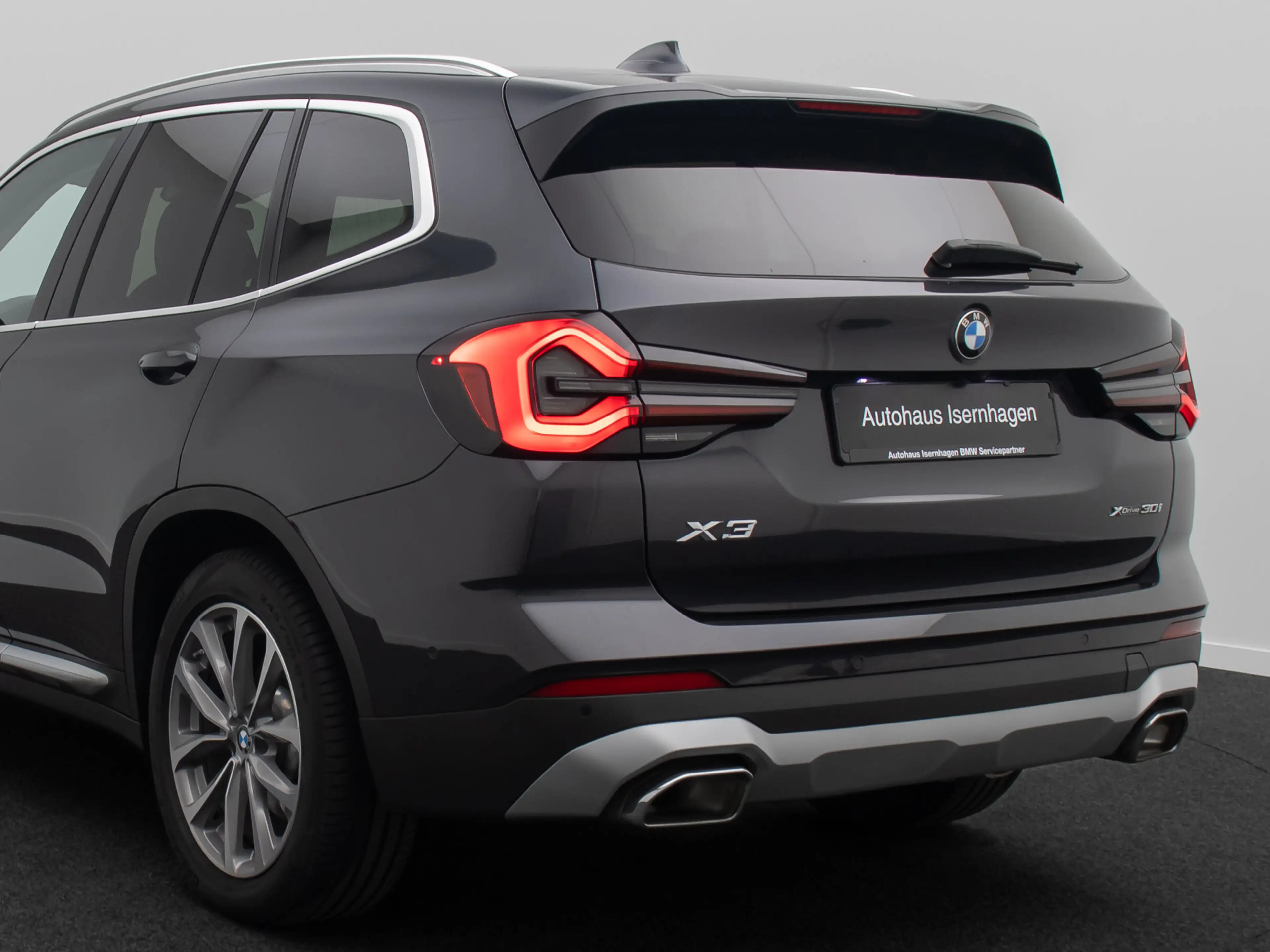 BMW X3 DAB Kamera HiFi AHK Panorama Laser 19 — photo 16