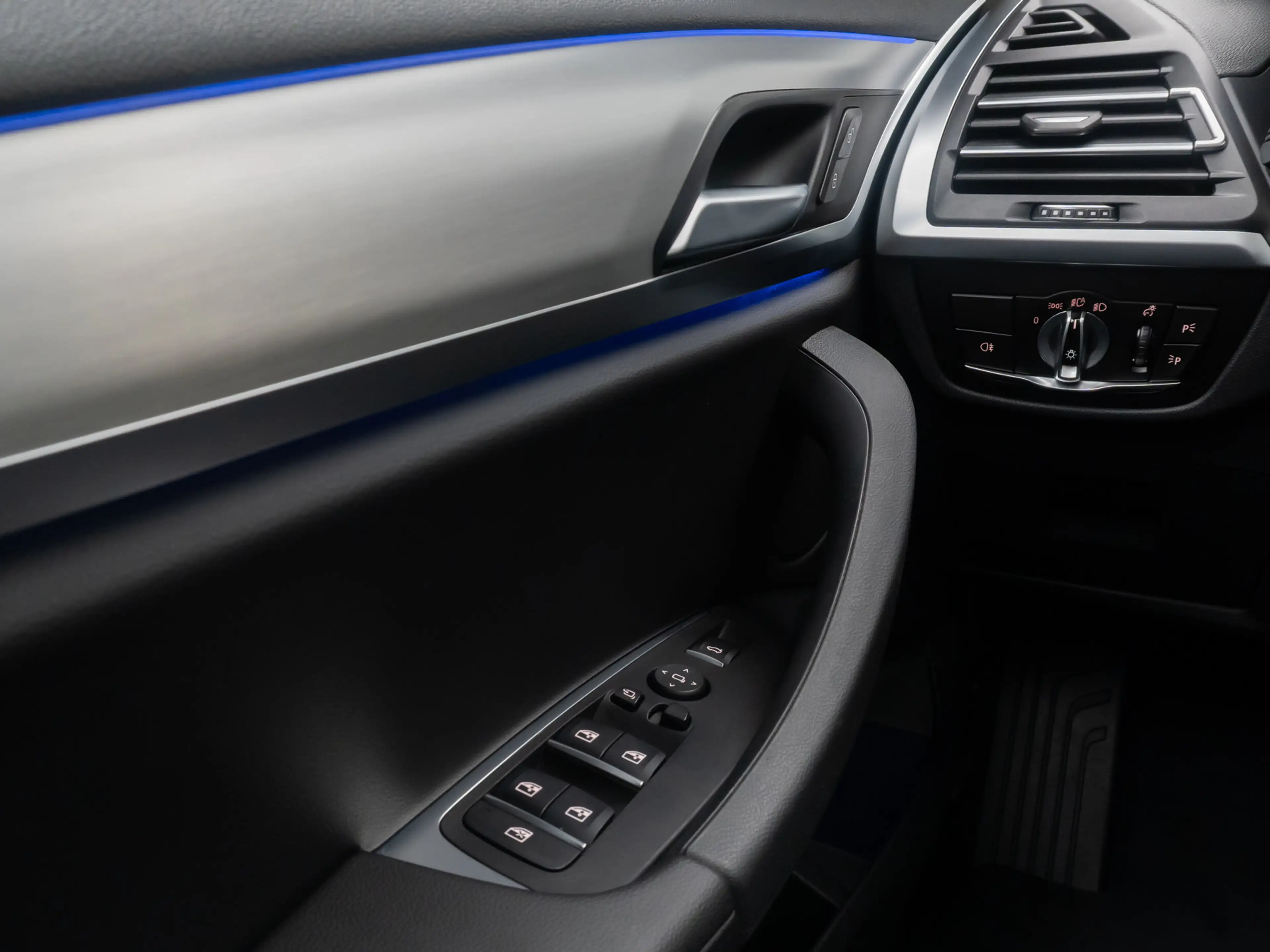 BMW X3 DAB Kamera HiFi AHK Panorama Laser 19 — photo 35