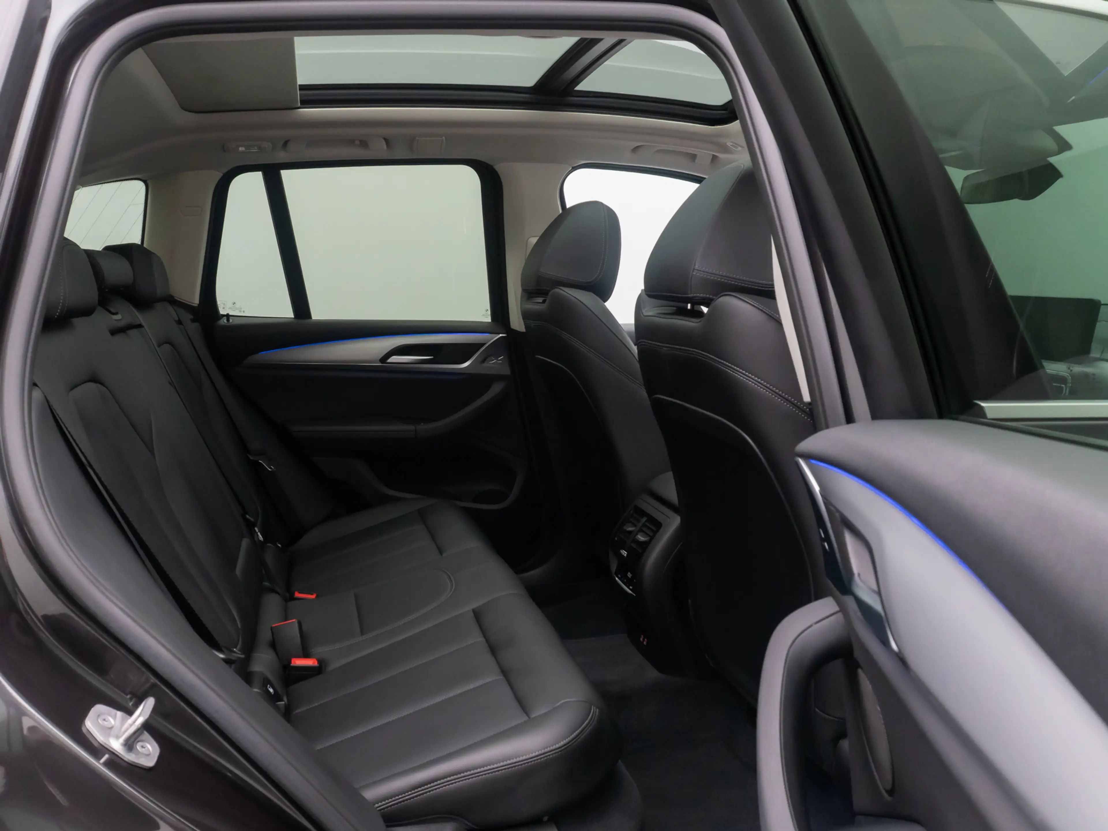BMW X3 DAB Kamera HiFi AHK Panorama Laser 19 — photo 26
