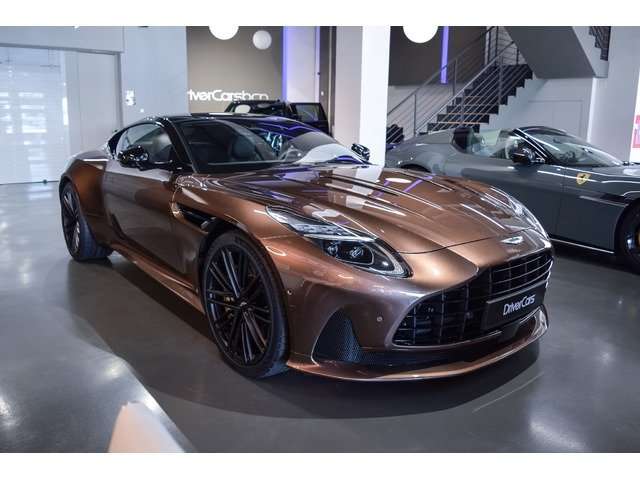Aston Martin DB12 4.0 V8 - foto 1