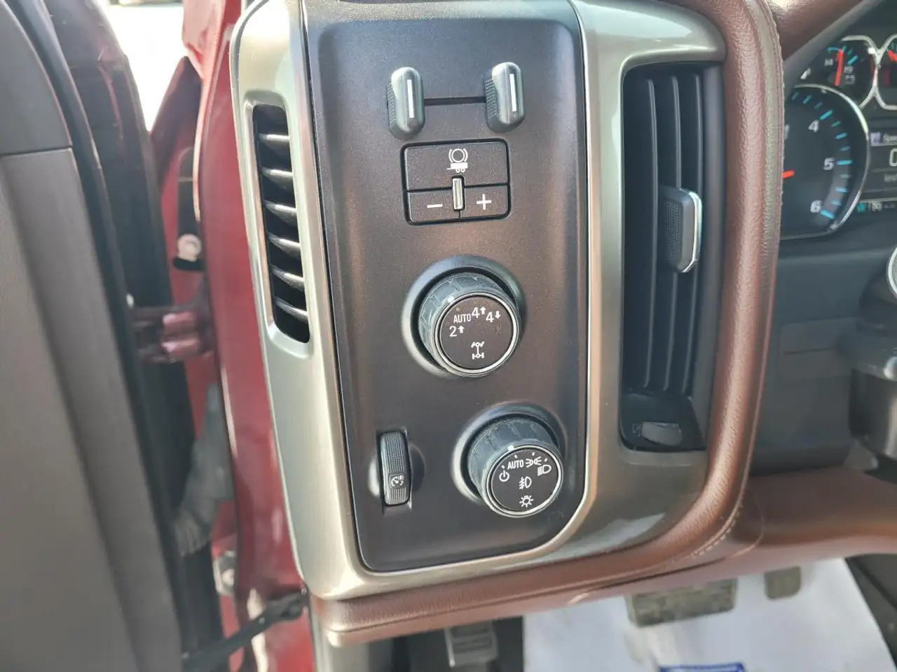 Chevrolet Silverado 1500 снимка Chevrolet Silverado 1500