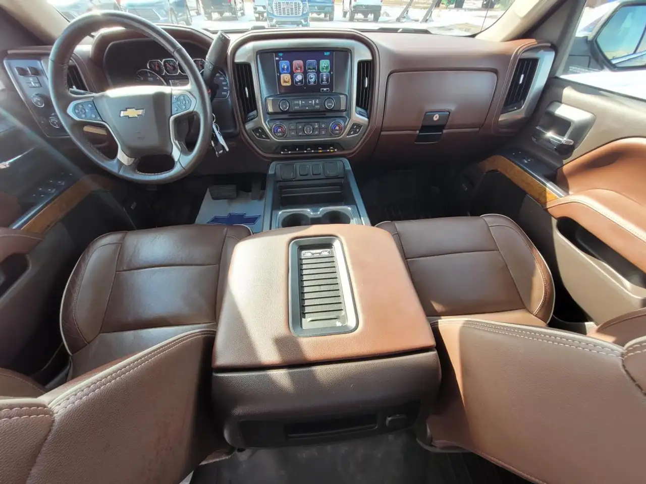 Chevrolet Silverado 1500 снимка Chevrolet Silverado 1500