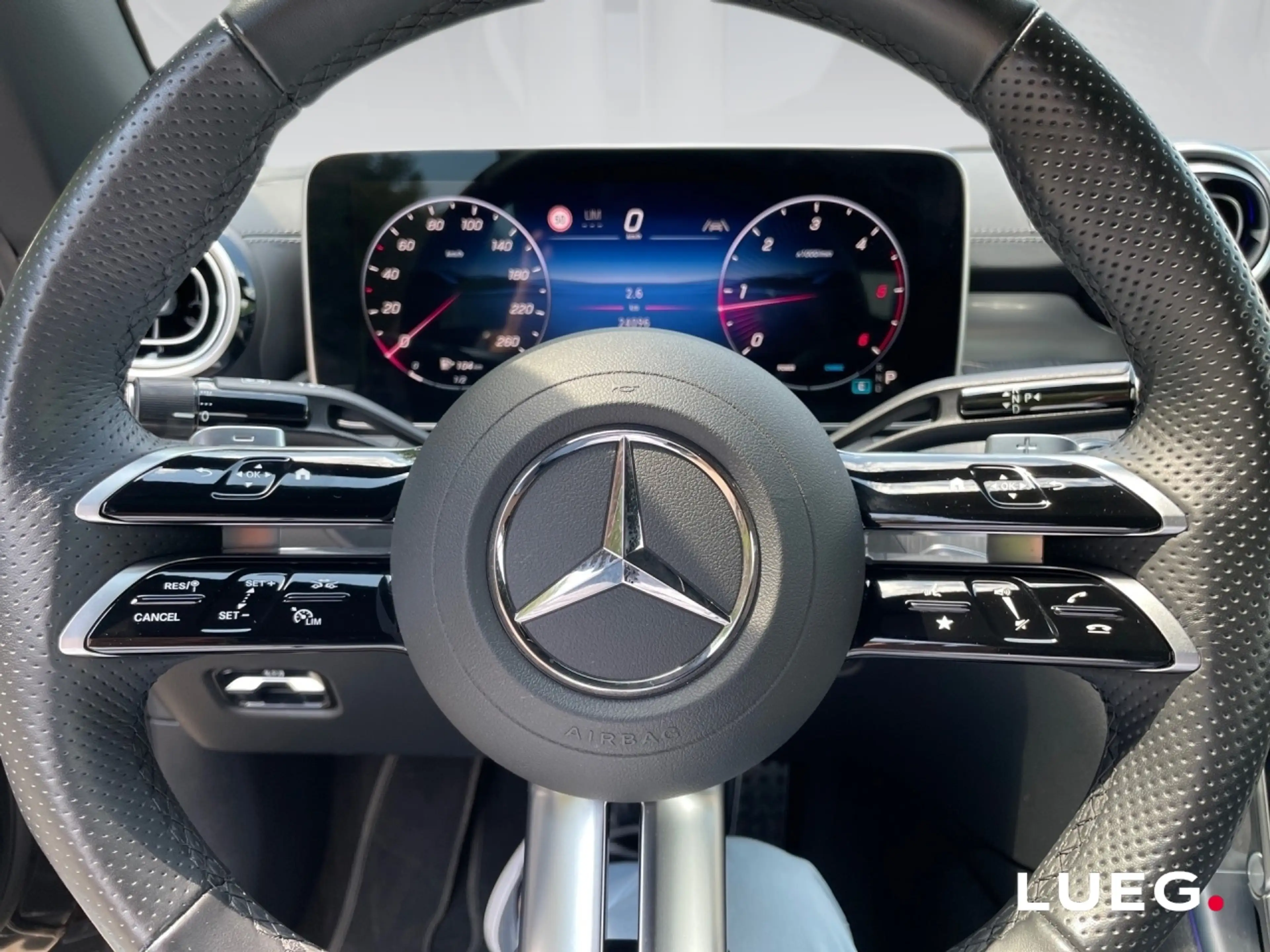 Mercedes-Benz CLE 220 d — photo 15