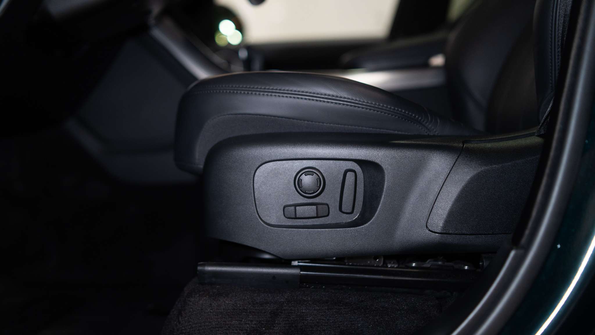 used 2021 Land Rover Range Rover Sport car, priced at $53,900