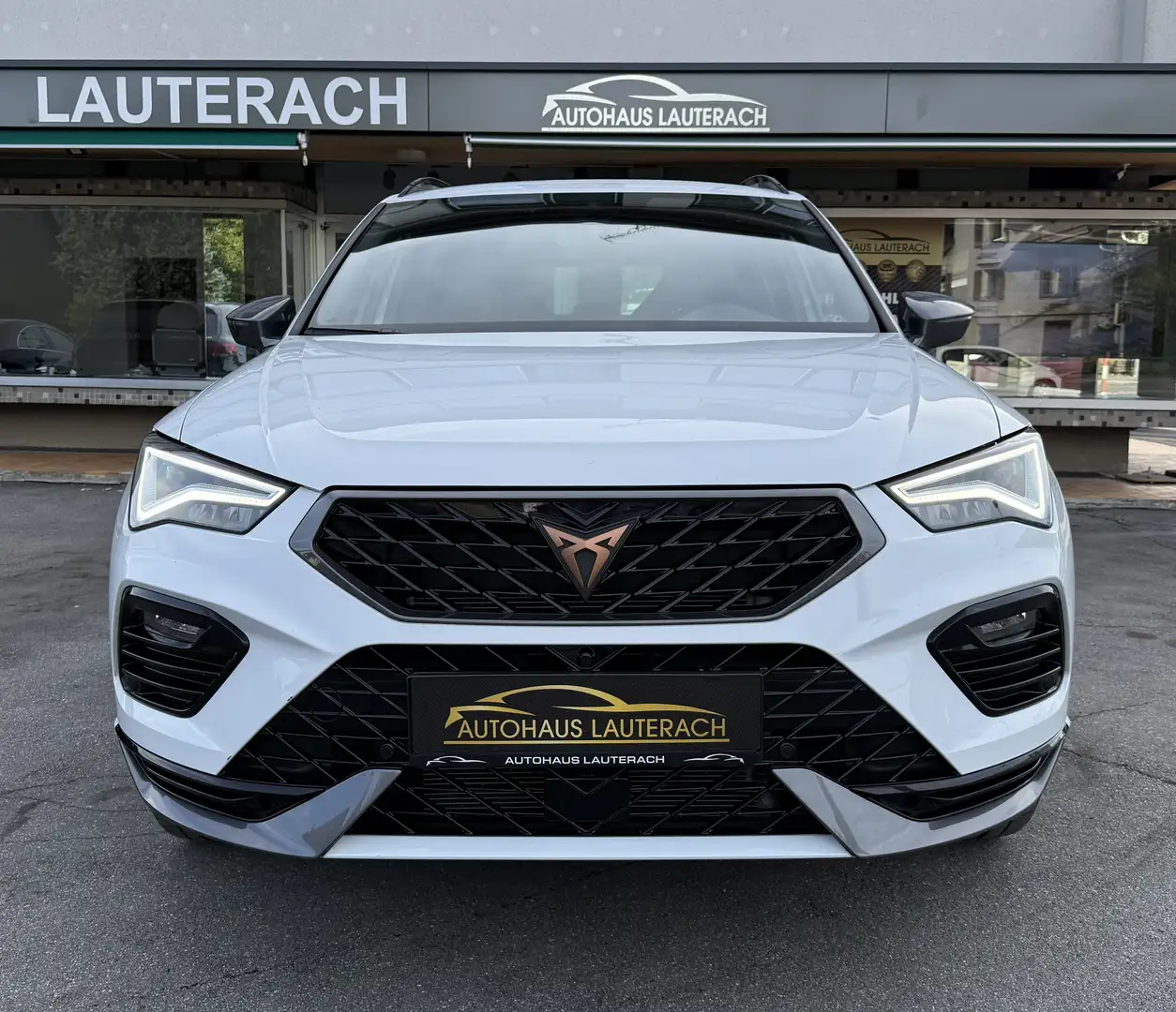 CUPRA Ateca 1,5 TSI DSG *1.BESITZ *25.700KM *19"LM *NAV *AMBIE - 2