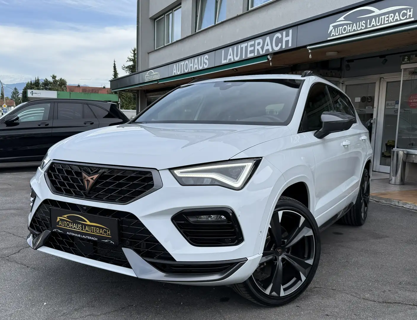 CUPRA Ateca 1,5 TSI DSG *1.BESITZ *25.700KM *19"LM *NAV *AMBIE - 1