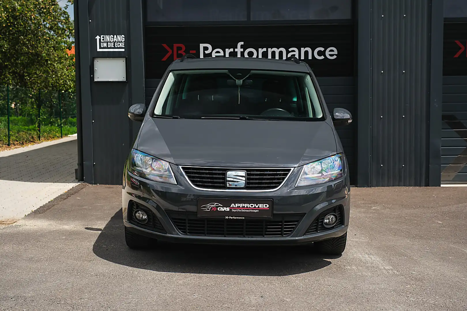 SEAT Alhambra Executive 2,0 TDI AWD 7-Sitzer /BI-XENON/AHK/AC... Grau - 2