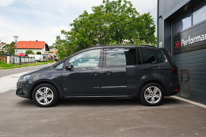 SEAT Alhambra Executive 2,0 TDI AWD 7-Sitzer /BI-XENON/AHK/AC... — photo 4