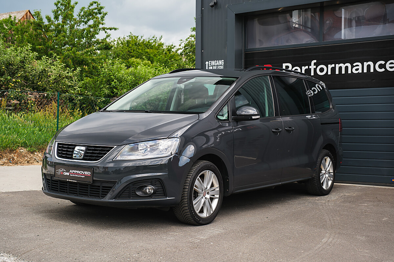 SEAT Alhambra Executive 2,0 TDI AWD 7-Sitzer /BI-XENON/AHK/AC... — photo 3