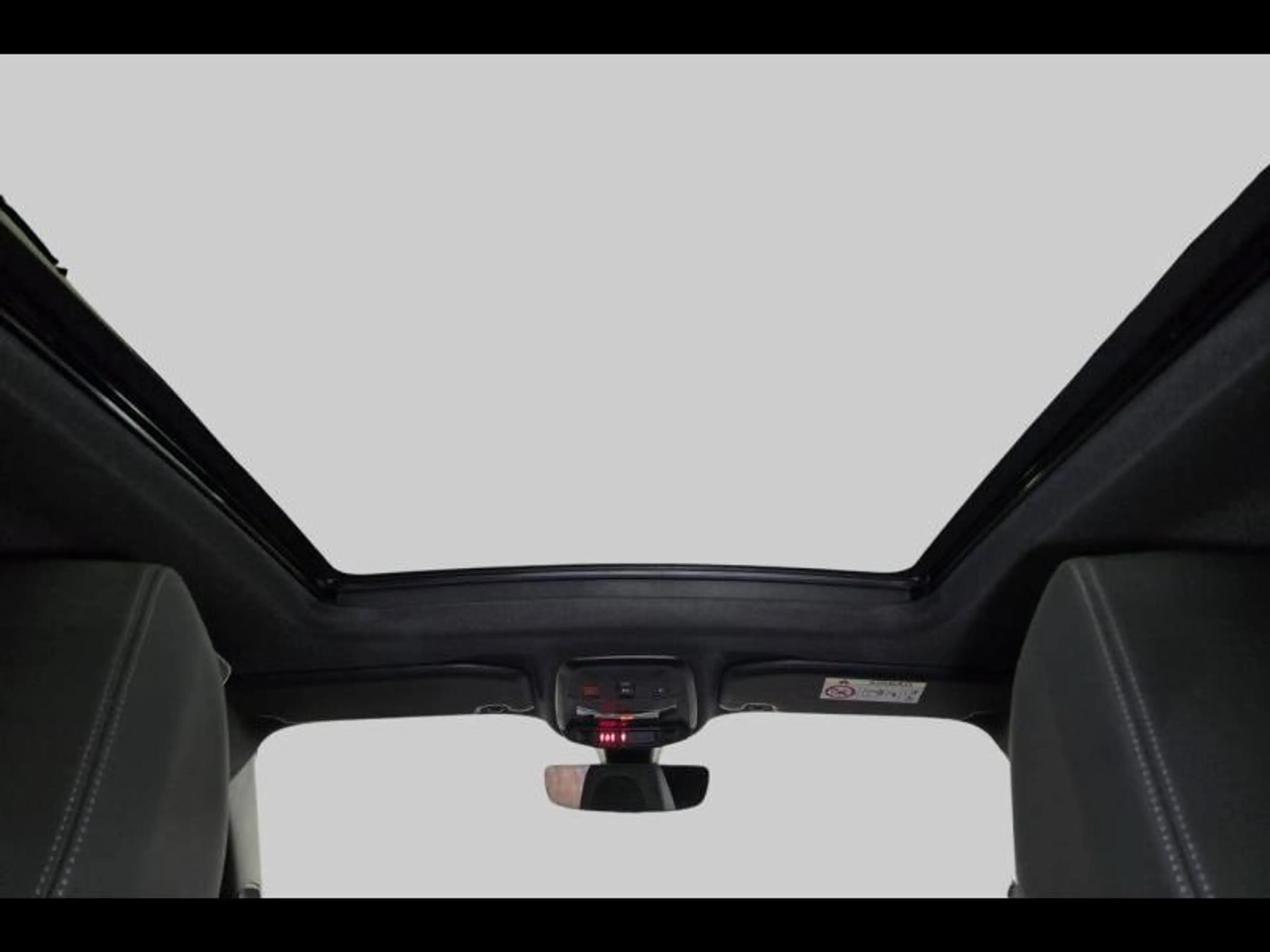 Peugeot 2008 GT camera gps open dak — photo 20