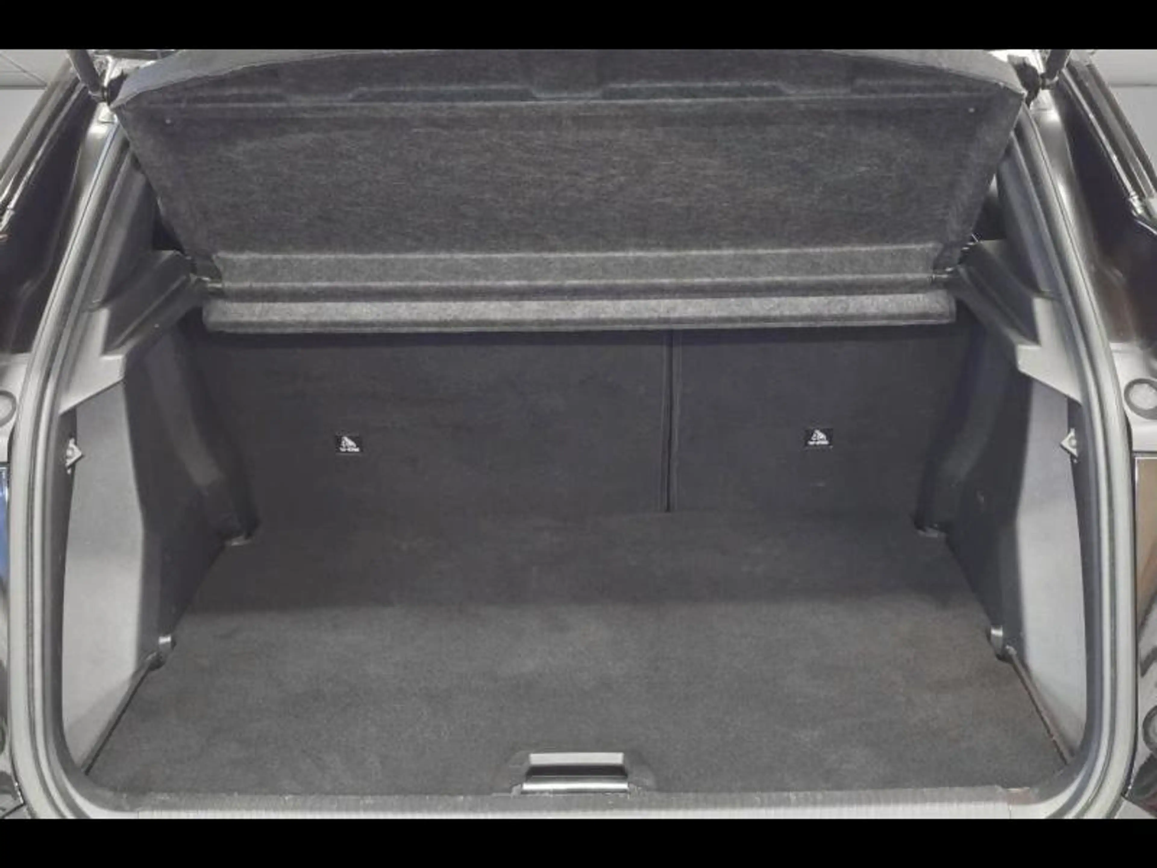 Peugeot 2008 GT camera gps open dak — photo 18