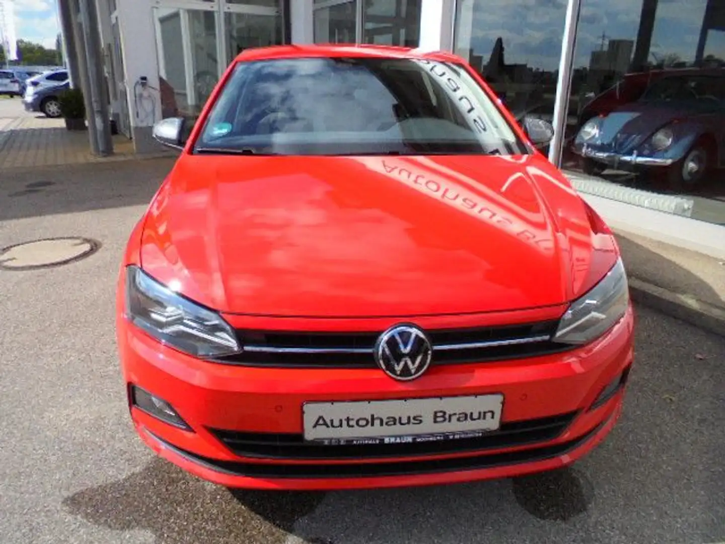 Volkswagen Polo VI beats Rot - 2