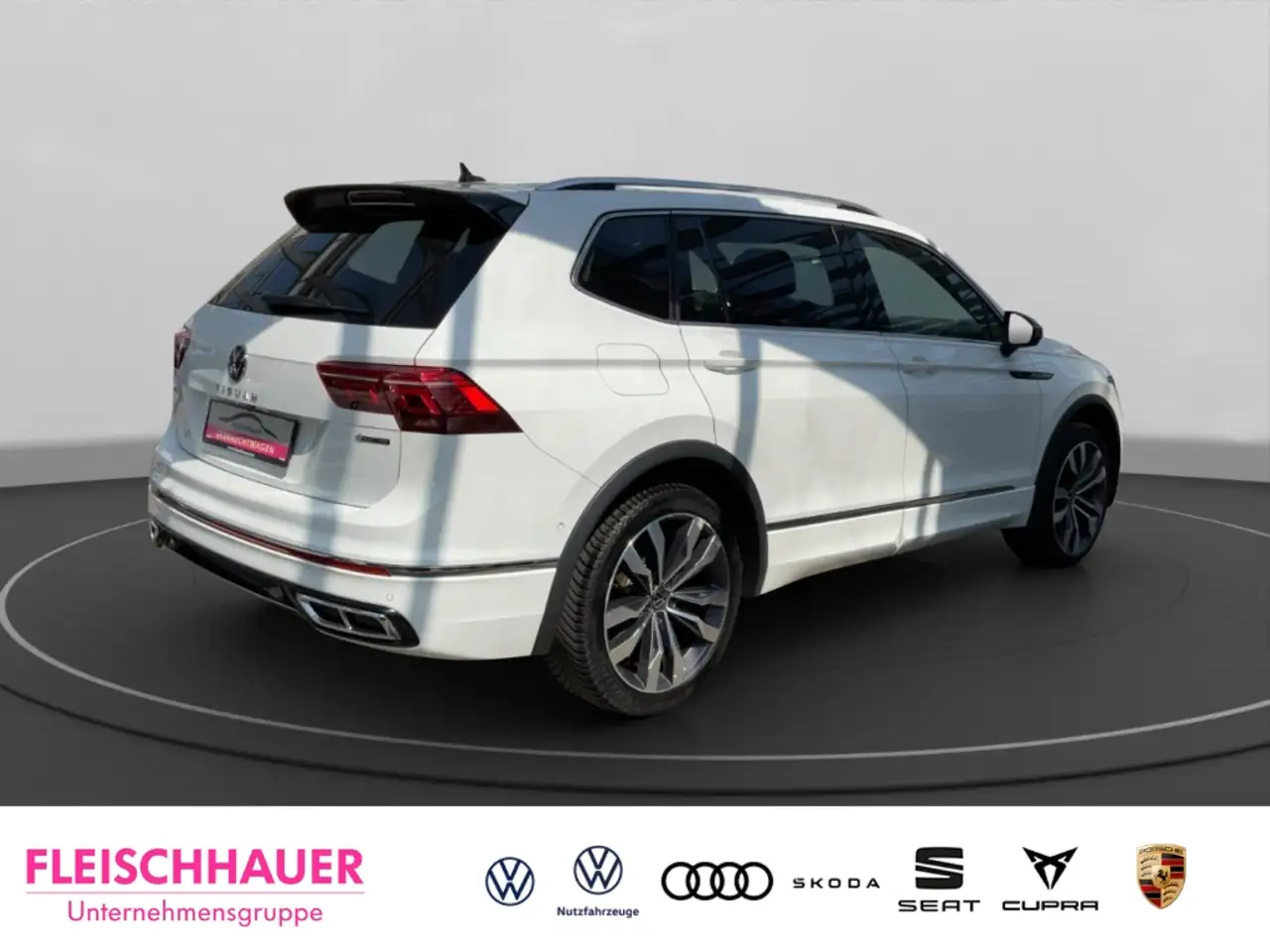 Volkswagen Tiguan Allspace 2.0 TDI DSG R-Line 4Motion Sportpaket Navi Digital 4